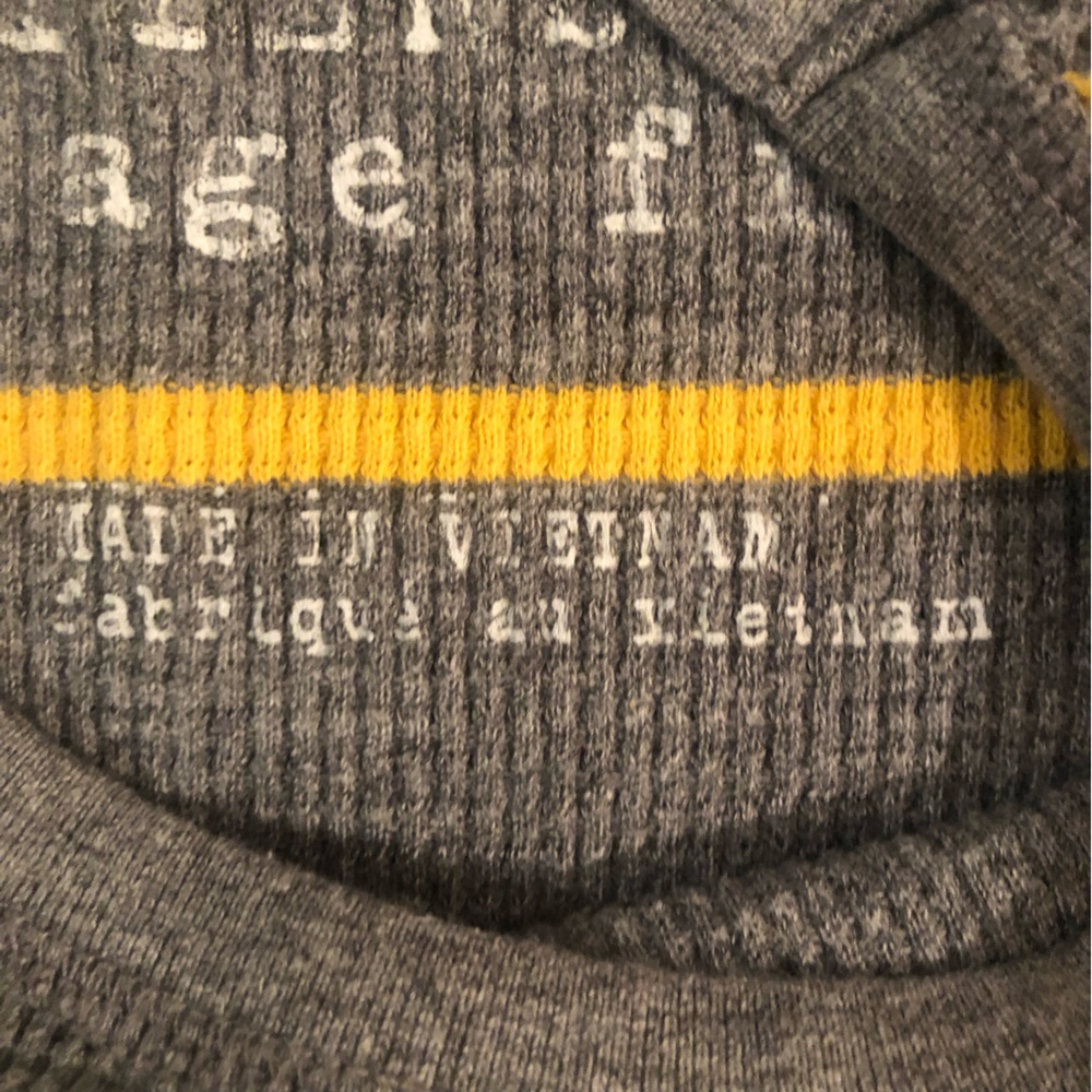 American Eagle Waffle Knit Sweater Men’s M Gray with Yellow Strips Cotton - Picture 4 of 7